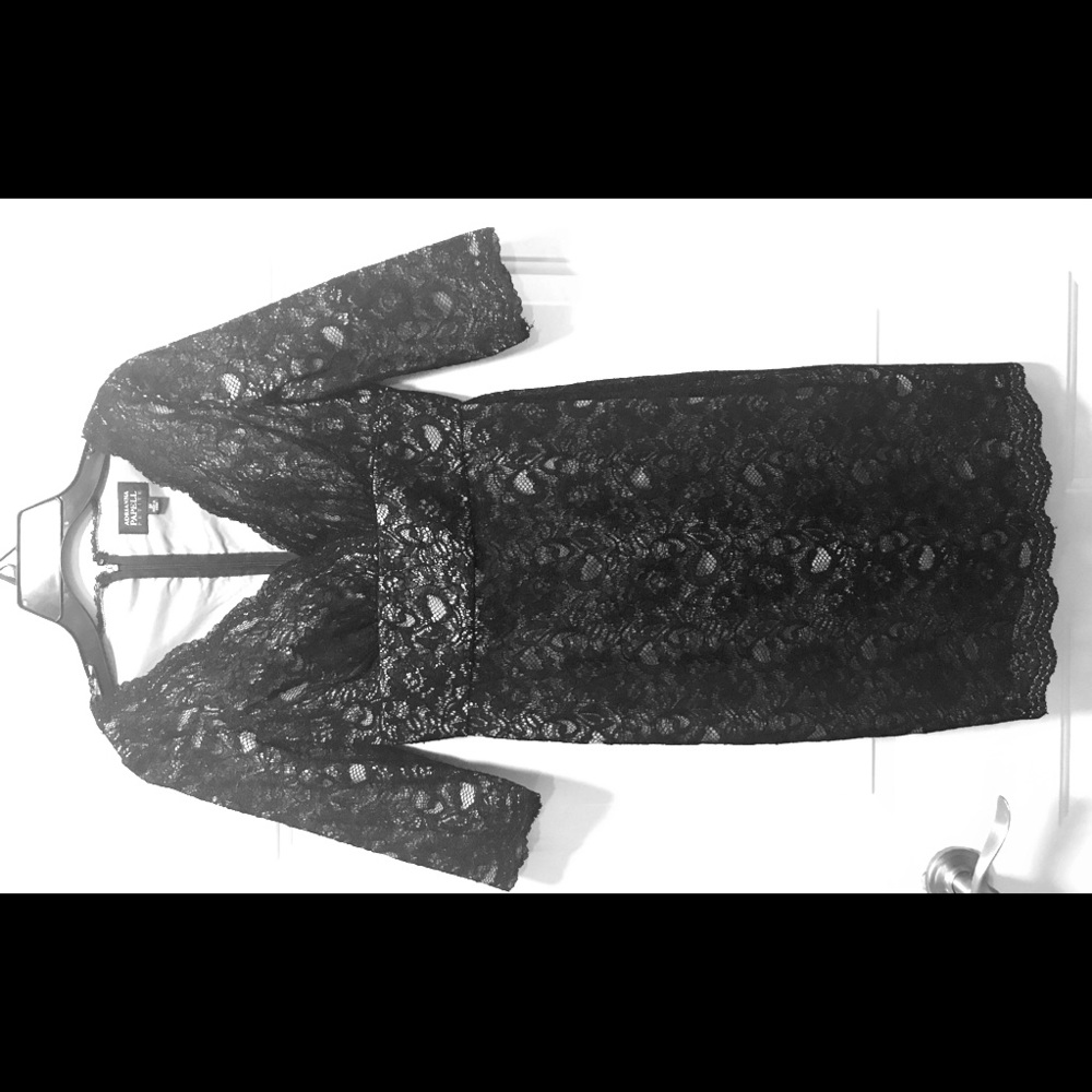 Adriana Papell - Petite Lace Dress